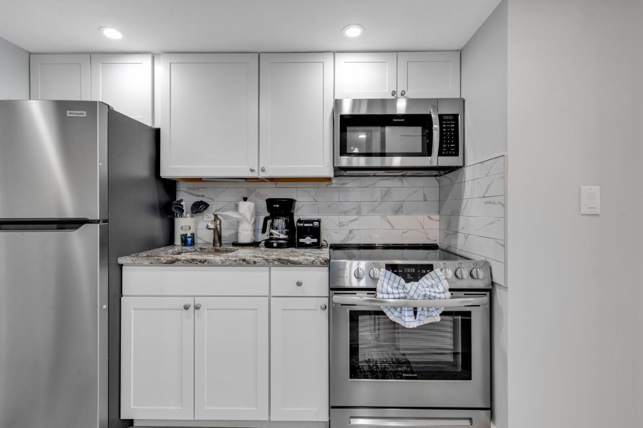 Breakers Tower 1Br Oceanfront Condo マートルビーチ エクステリア 写真