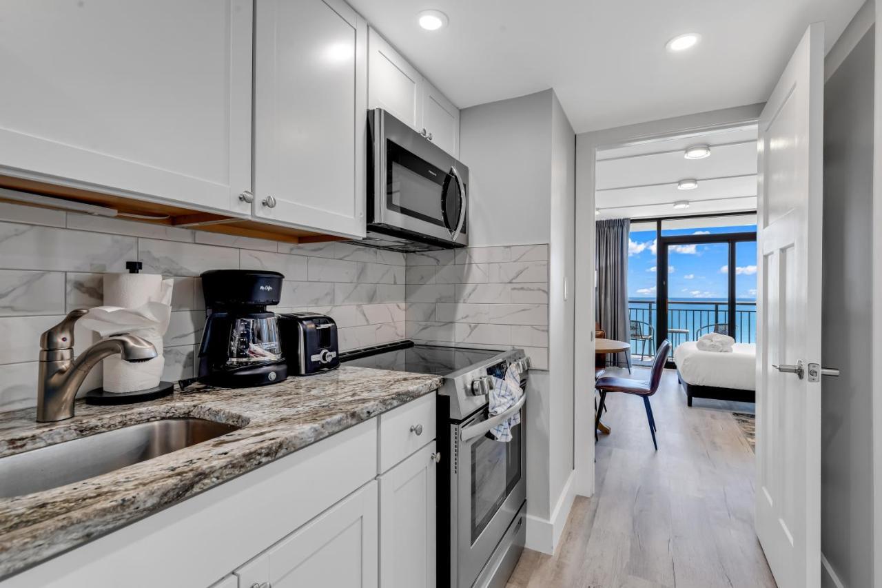 Breakers Tower 1Br Oceanfront Condo マートルビーチ エクステリア 写真