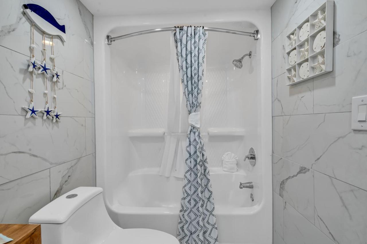 Breakers Tower 1Br Oceanfront Condo マートルビーチ エクステリア 写真